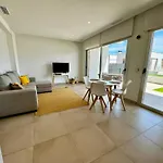 Luxury Campana Bay 피네스트라트